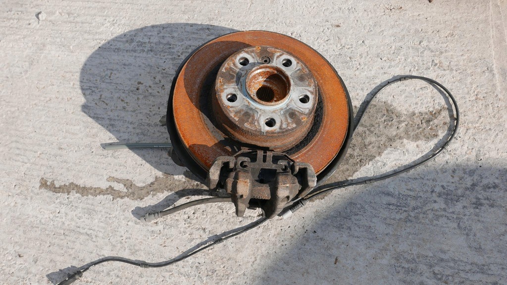 фото №1, Bmw f22 ступица поворотный кулак задняя правая 6792240