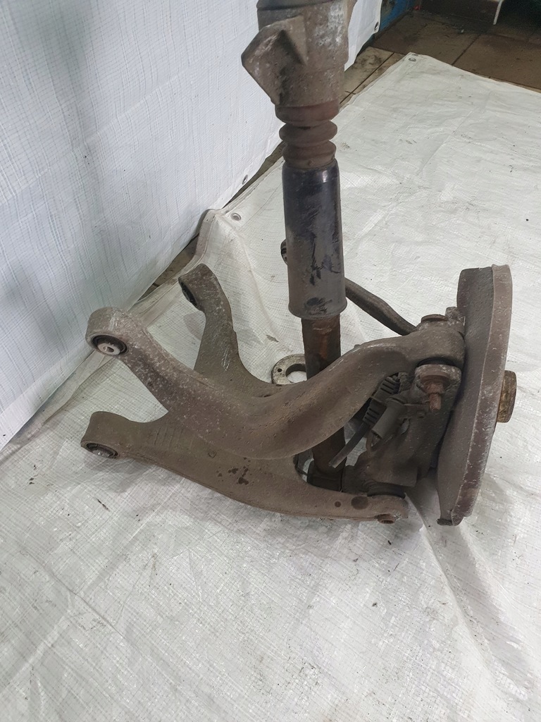 фото №4, Audi a5 8t поворотний кулак ступиця правий задня 3.0tdi