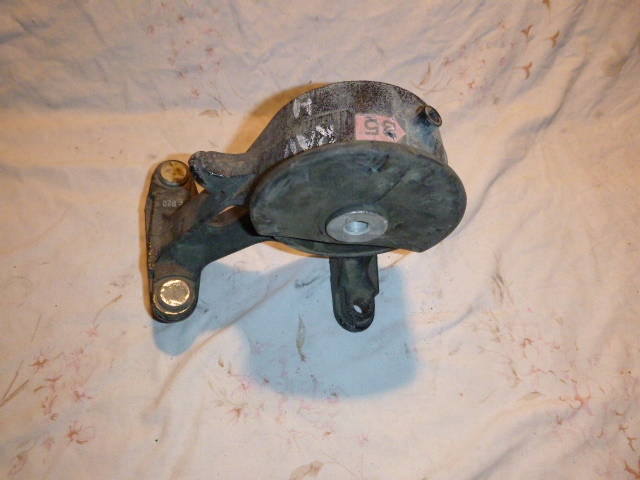 фото №1, Кронштейн подушка кронштейн toyota rav4 iii 3 2.0i