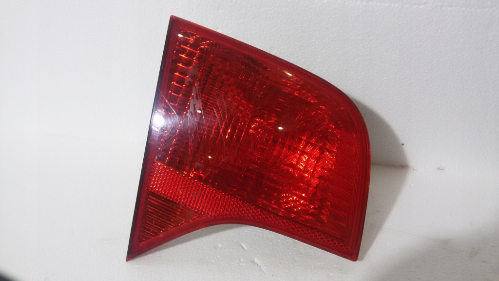 фото №1, Лампа задняя audi a4 b7 8e5945093a левая