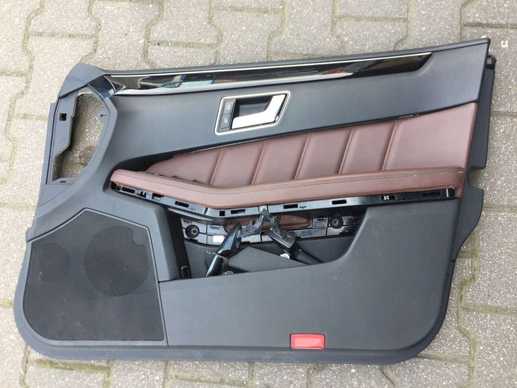 фото №1, Mercedes w212 e klasa обшивка дверь правый перед