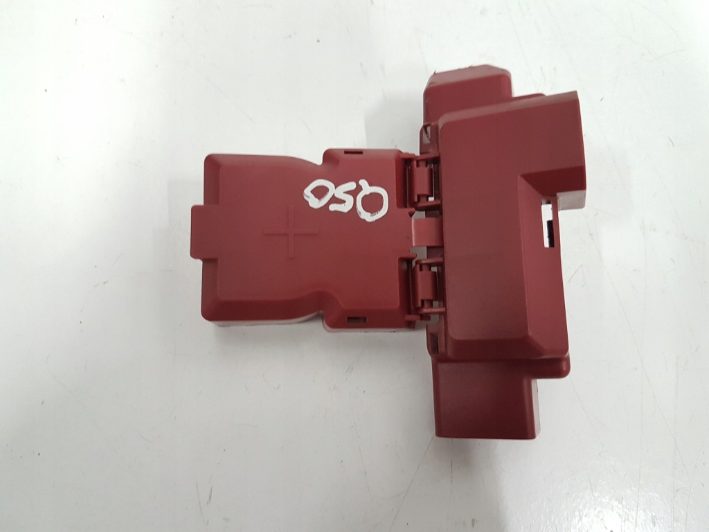 фото №1, Защита клеммы плюса infiniti q50 13-19