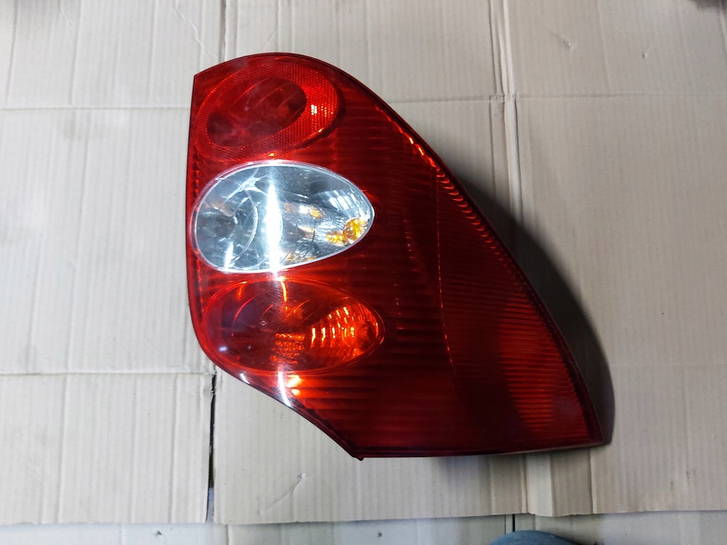 фото №1, Лампа левая задняя laguna ii kombi 8200703487