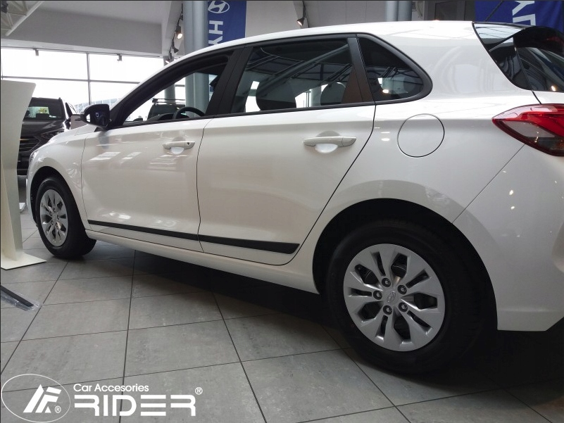 фото №1, Накладки боковой накладки дверь hyundai i30 hb 2017-