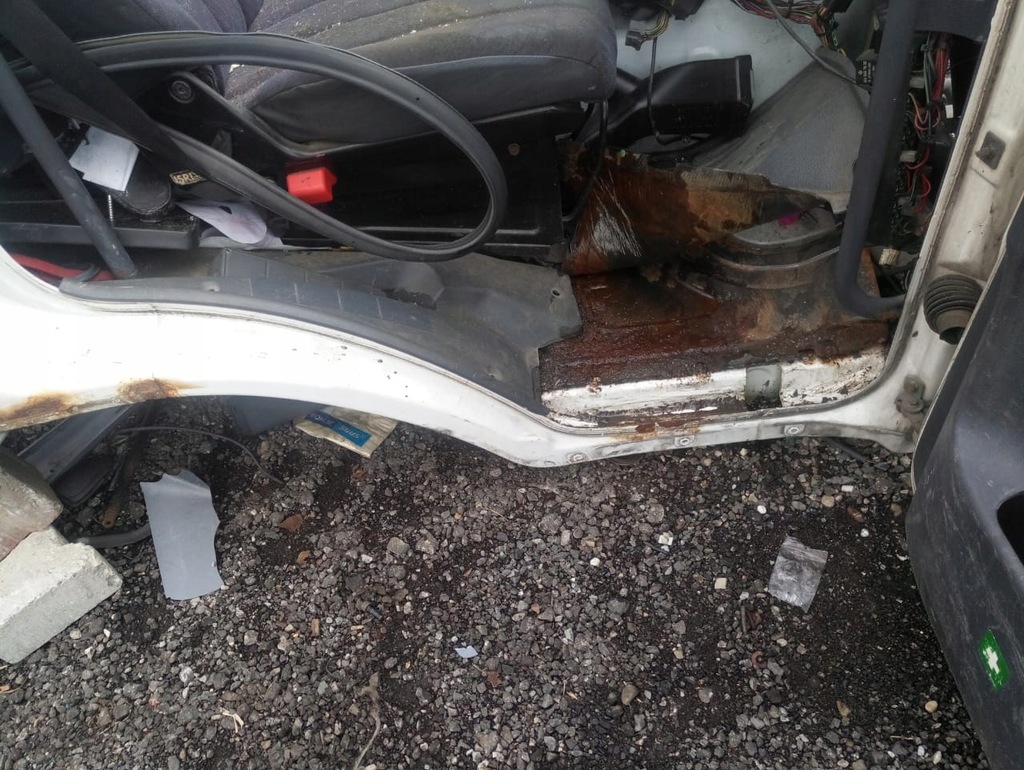 фото №1, Правый порог mercedes atego