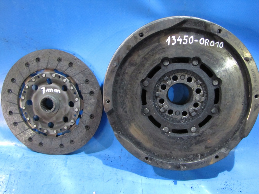 фото №3, Маховик з двома масами диск притиск toyota corolla verso