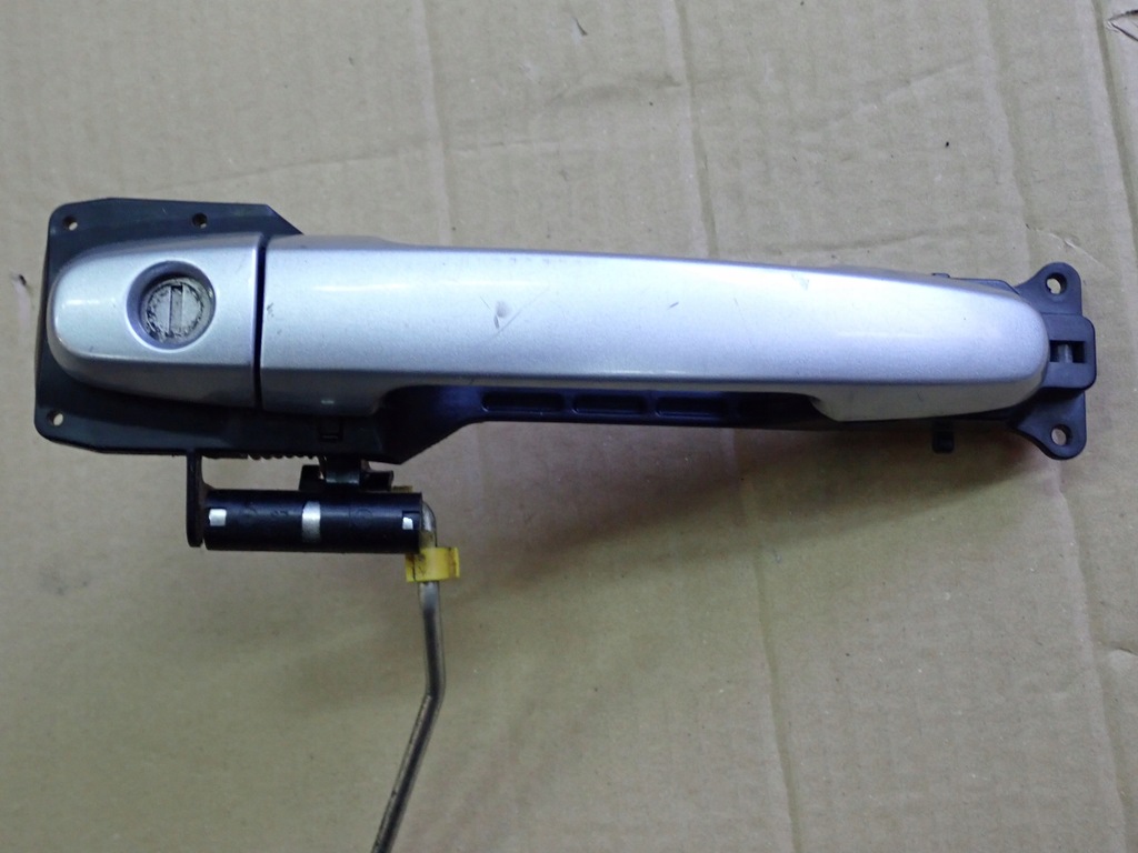 фото №1, Subaru justy 07- 5d ручка перед левая