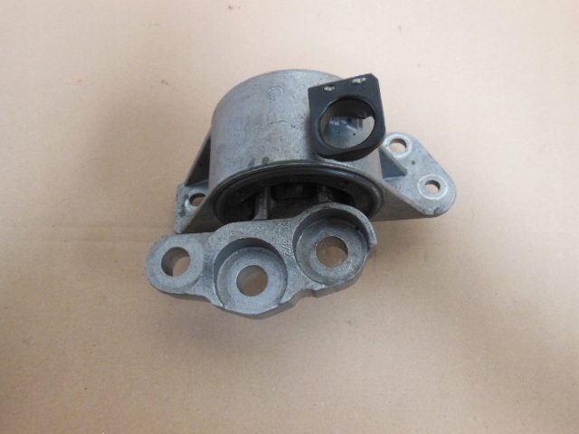 фото №1, Подушка двигуна alfa romeo mito 520357750