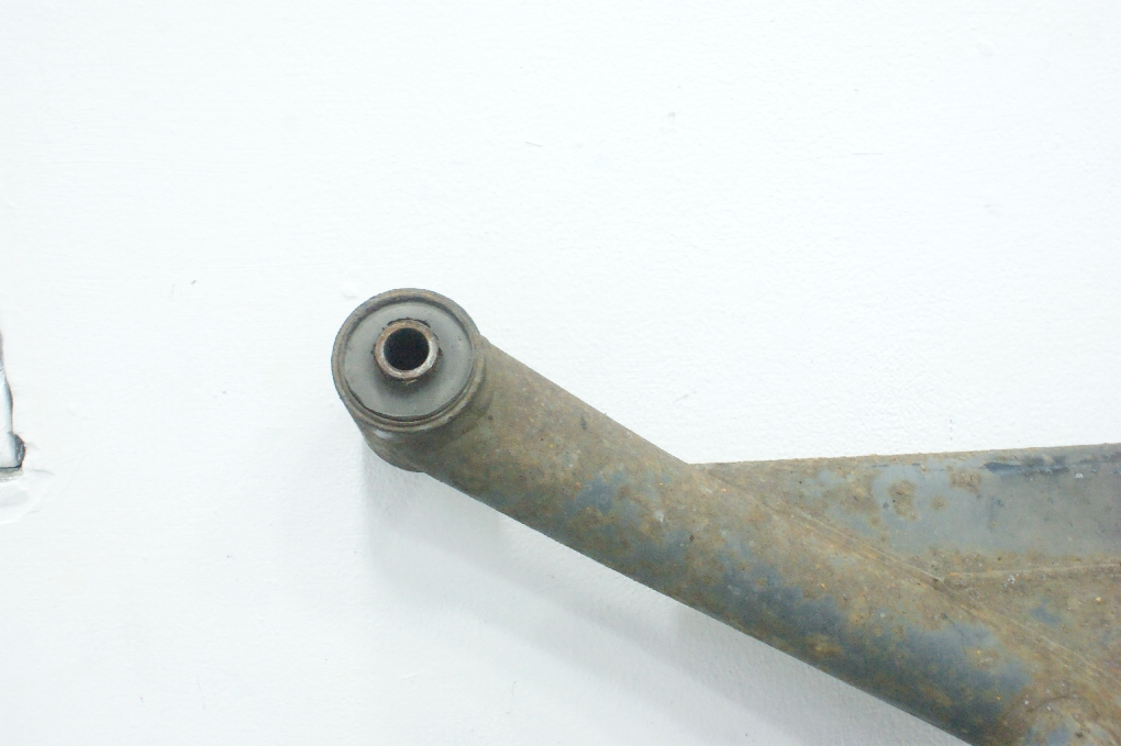 фото №6, Підрамник задня 382700011 maserati 3200gt 98-02