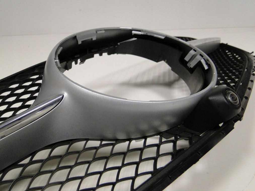 Mercedes e klasa 207 решітка радіатора amg решітка радіатора камера w207 Київ