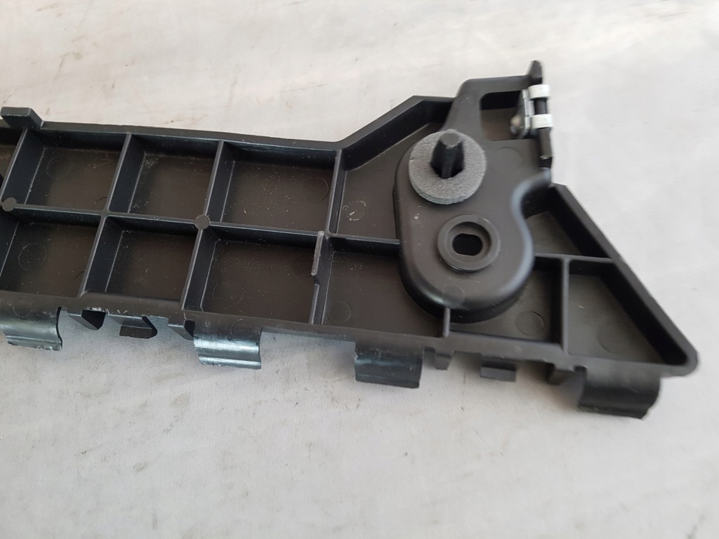 фото №12, Новий напрямна бампера задня ford focus mk4 правий rh