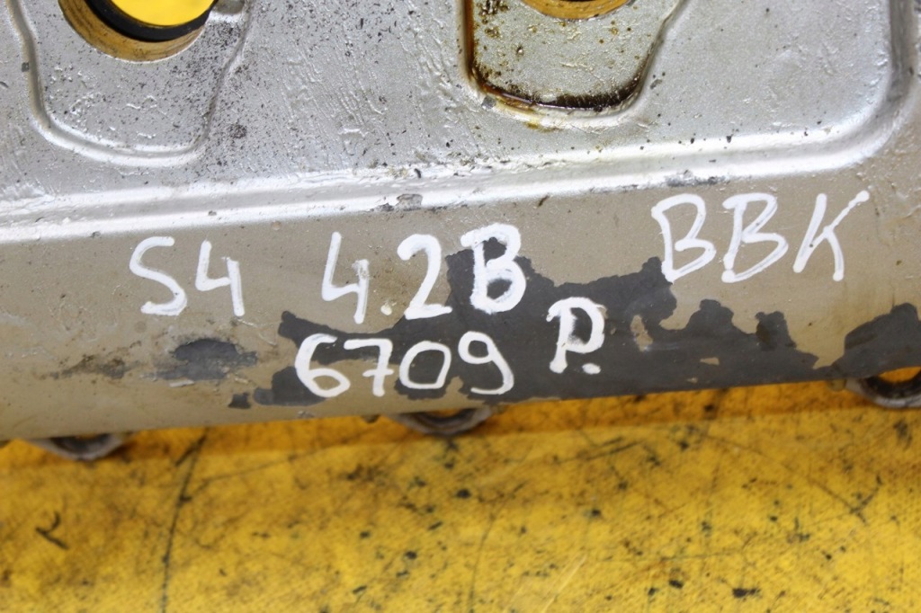 фото №6, Кришка клапанів двигуна a4 s4 4.2b bbk 079103476k