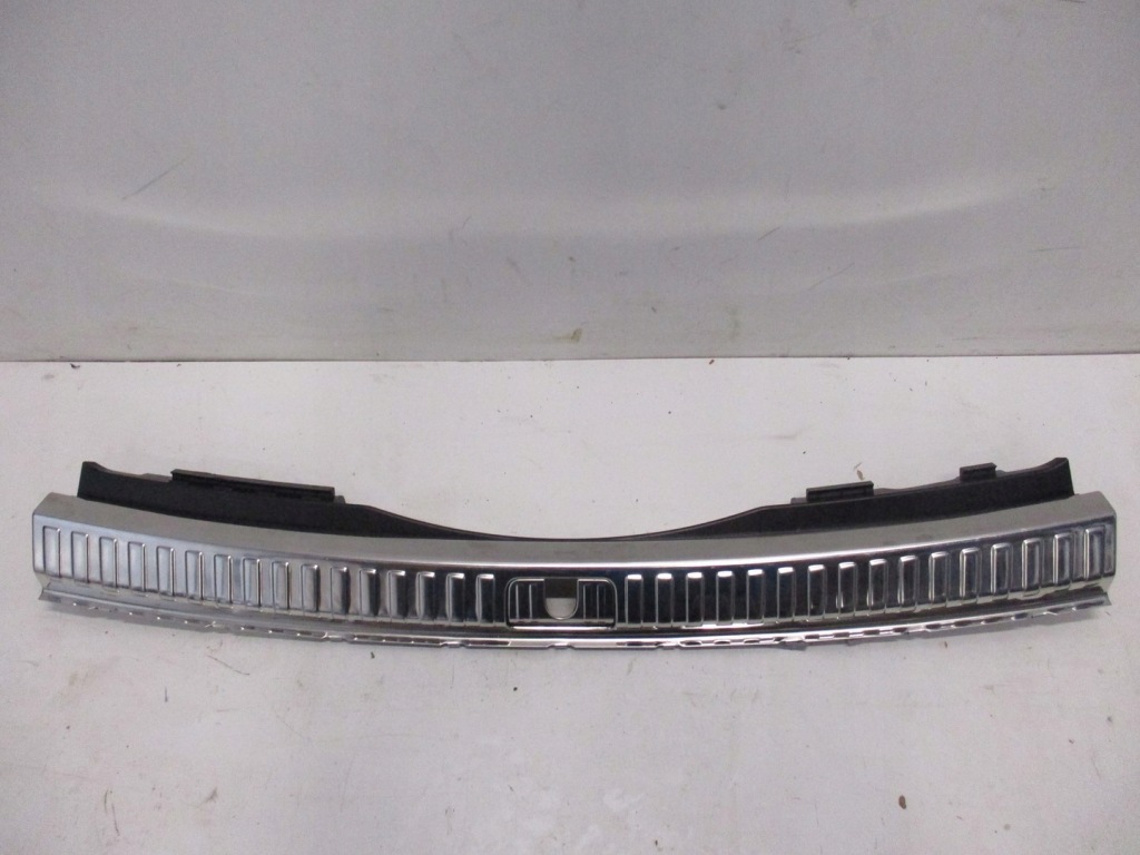 фото №1, Накладка na pas задній audi a6 8k9