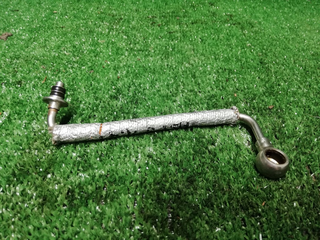 фото №1, Opel astra j 1.4 turbo шланг оливи