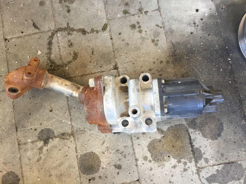 фото №1, Mitsubishi l200 2006- клапан egr