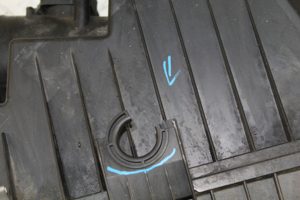 фото №2, Корпус фильтра воздуха mazda cx7 lift