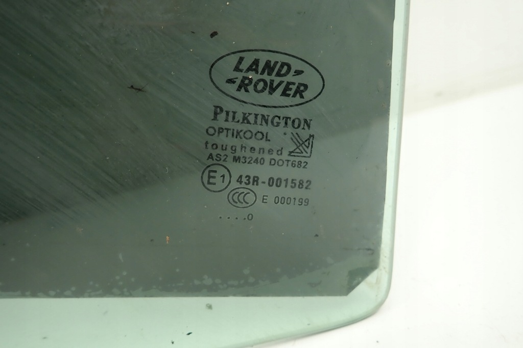 фото №4, Land rover discovery скло права задня 2010