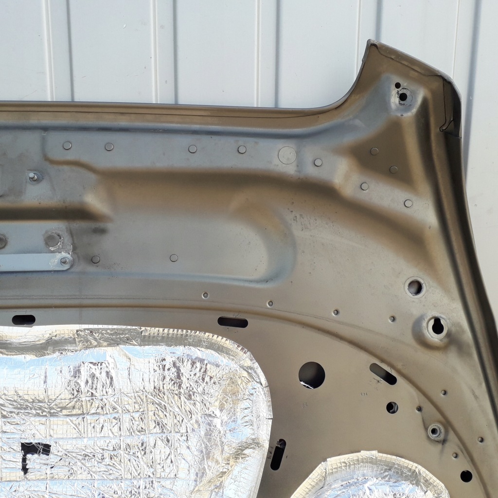 Audi a6 c6 капот крышка двигателя золотая повреждённая Киев