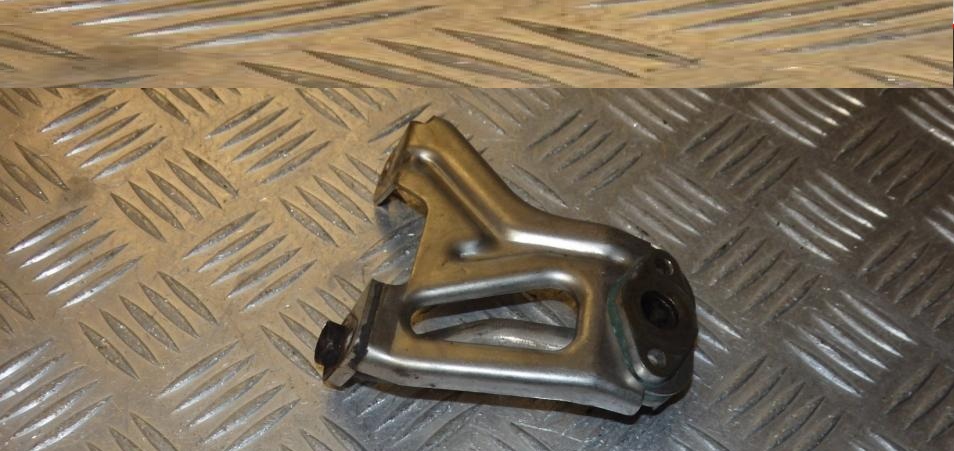 фото №1, Opel vectra b 1.6 16v основание egr