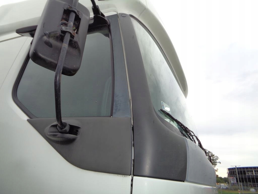 фото №1, Кутик вітровик стійка права renault premium dci