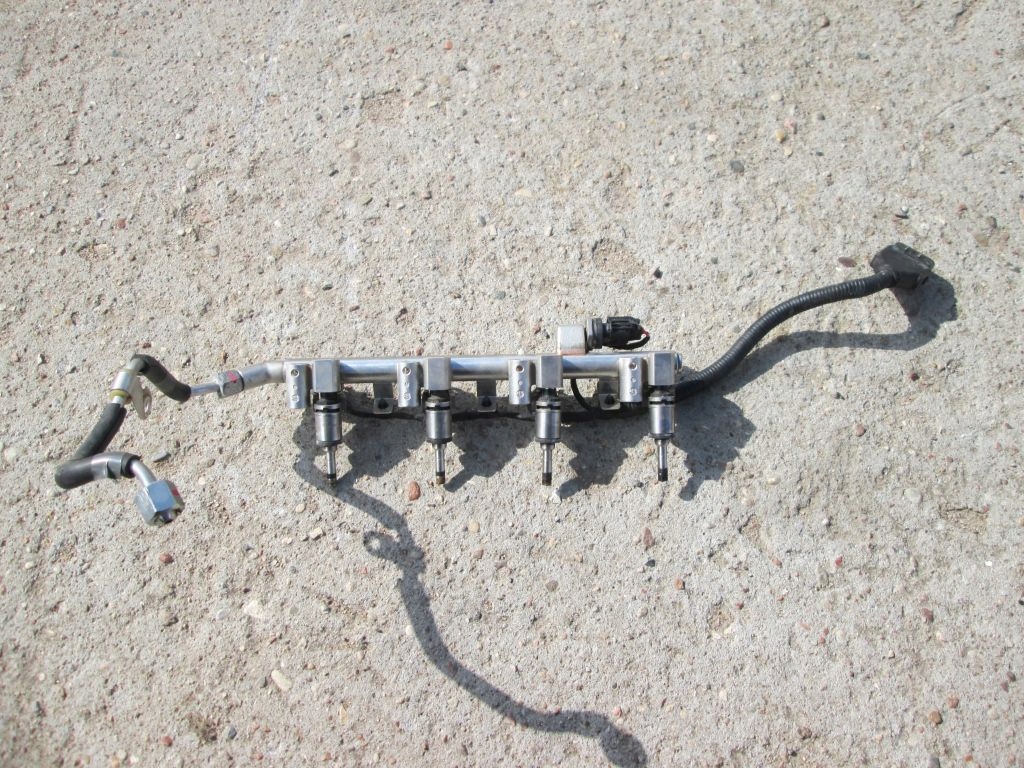 фото №1, Молдинг впрыскная форсунки hyundai ix35 2.0 gdi 2014