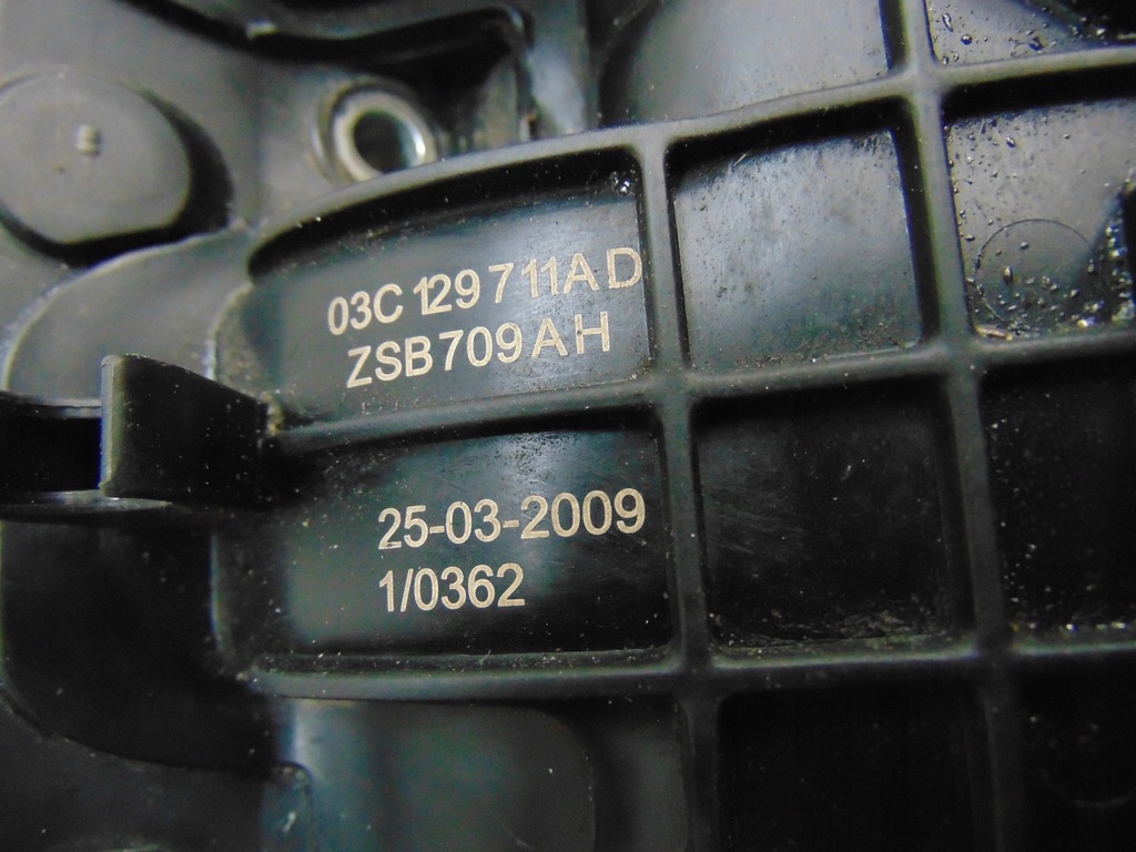 фото №10, Колектор всмоктуючий audi a3 golf vi 1.4 tsi 03c129711ad