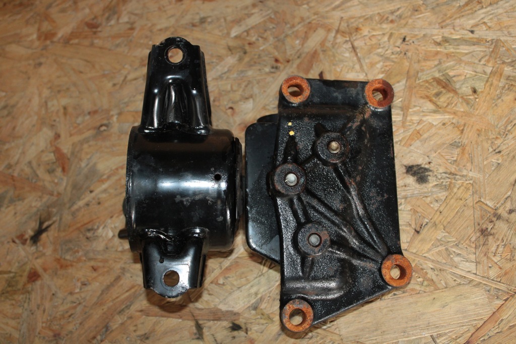 фото №4, Подушка кронштейн двигателя tucson ii 2016r 2.0 crdi