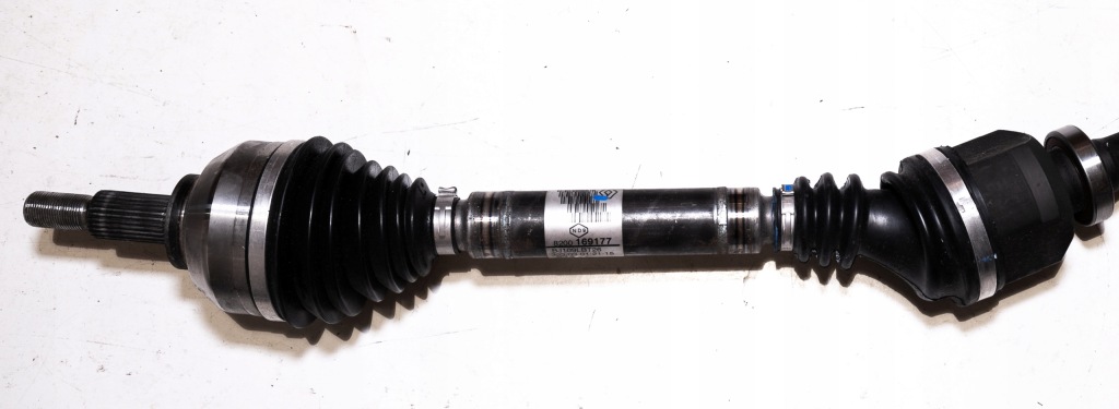 Renault laguna 2 2 dci привідний вал права 8200169177 в Україні