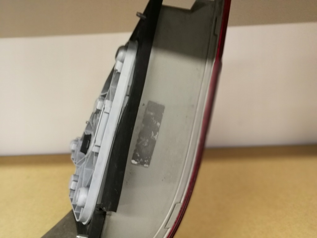 фото №12, Mercedes w203 лампа задняя правая sedan