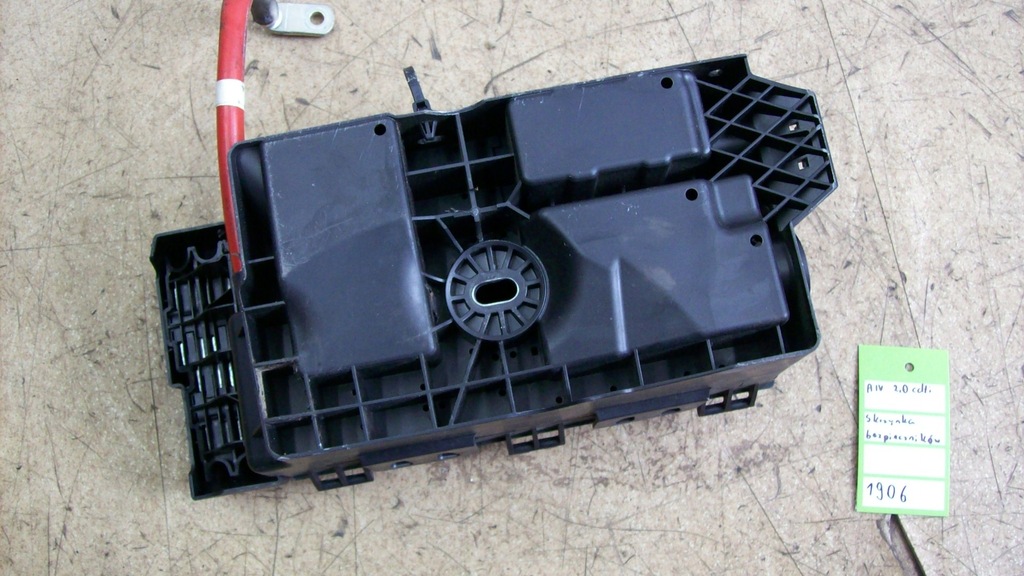 фото №4, Коробка предохранителей 13313208 opel astra iv j