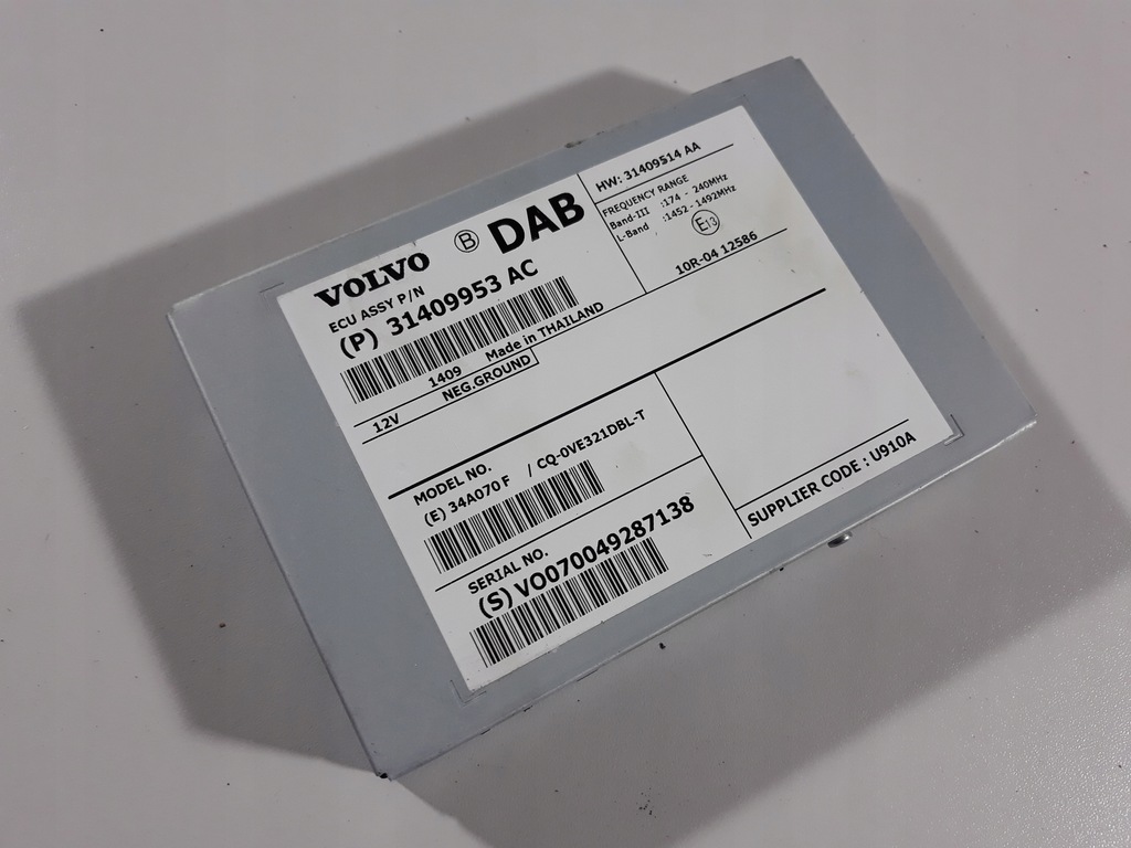 фото №1, Volvo v40 12- тюнер радио 31409953