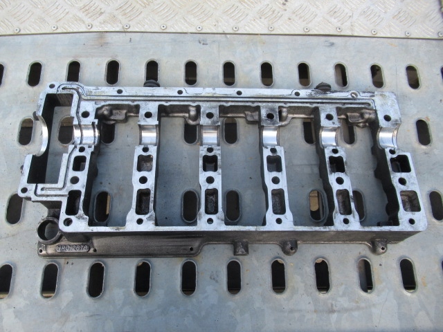 фото №1, Рамка головки discovery 2 td5 defender 98-06