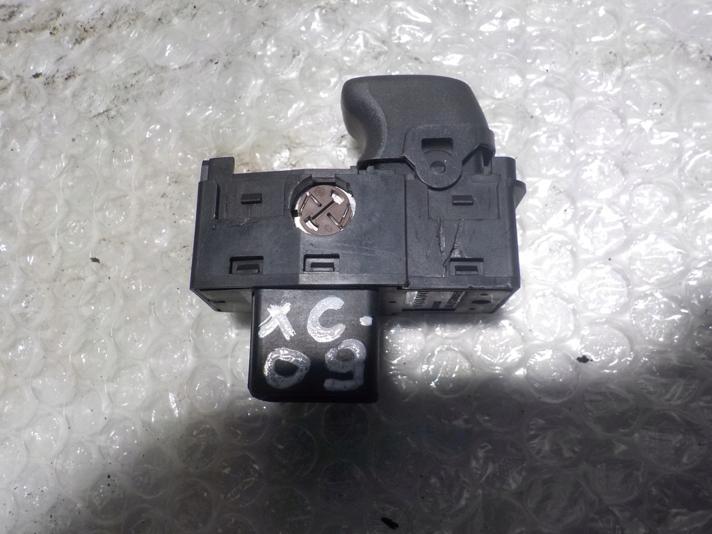 фото №6, Volvo v70 ii 2.4 переключатель стекло правый задняя