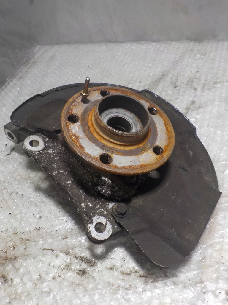 фото №4, Volvo v70 ii 2.4 поворотный кулак левая перед