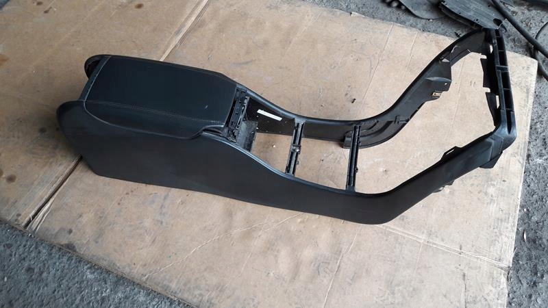 фото №1, Туннель средний подлокотник mercedes cl 215 w215