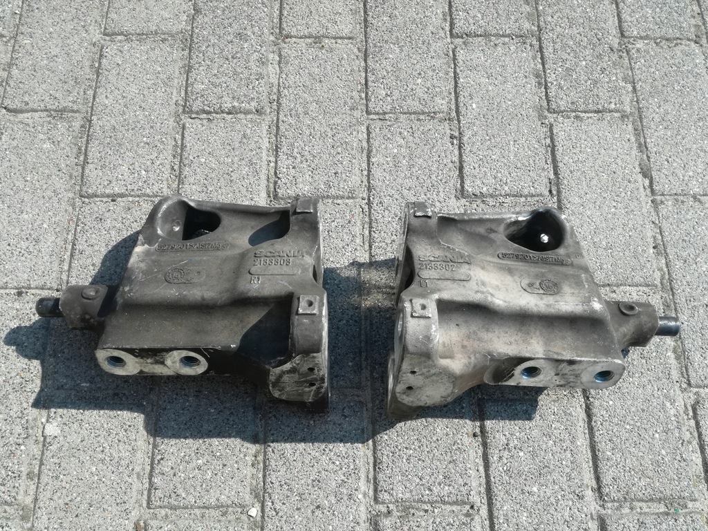 фото №1, Кронштейн кронштейн опрокидывания кабины scania r 2133302