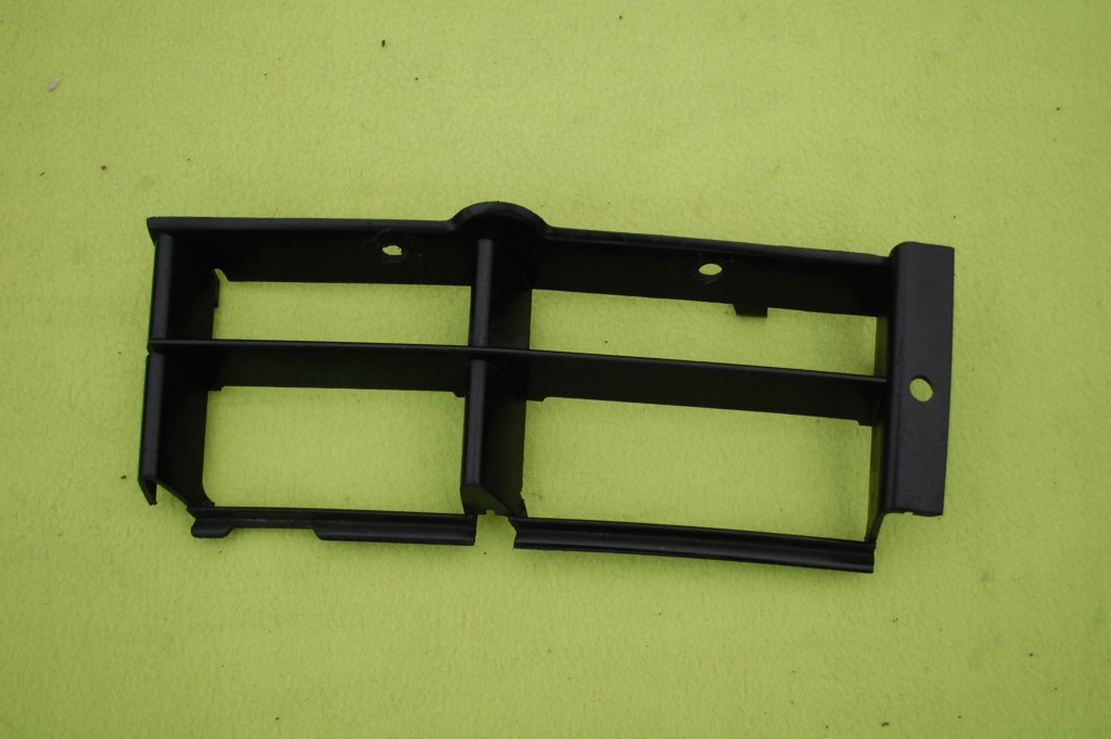 Купить Bmw 5 e39 левая решётка бампера заглушка