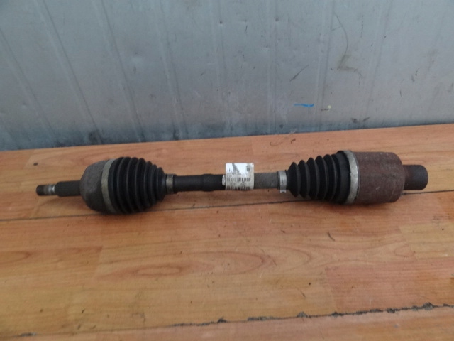 фото №1, Dacia duster 2010 1,5 dci 4x4 приводной вал передняя левая