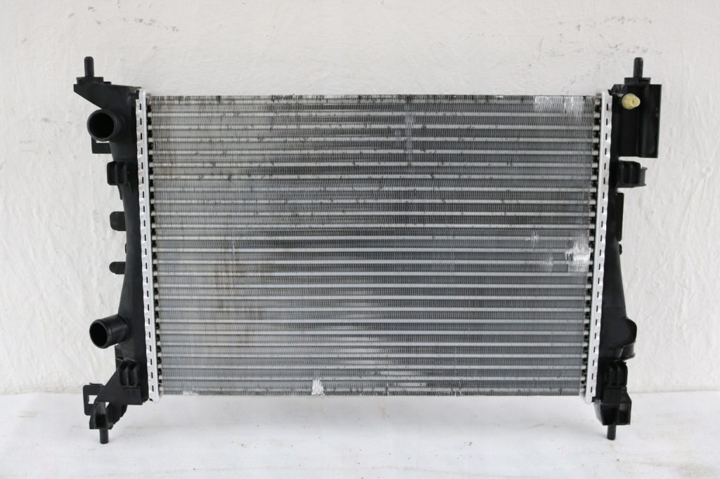 Купить Радиатор воды opel corsa d 55701408