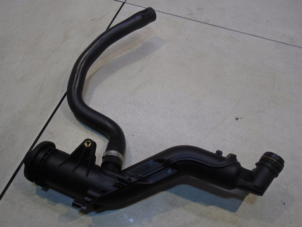 фото №4, Заливна горловина оливи peugeot 407 2.0 hdi 9654733980