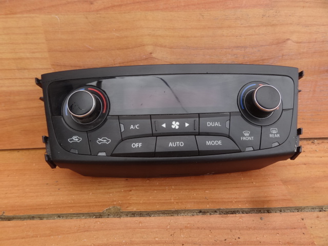 фото №1, Suzuki sx4 s-cross 2017 панель климат-контроль europa