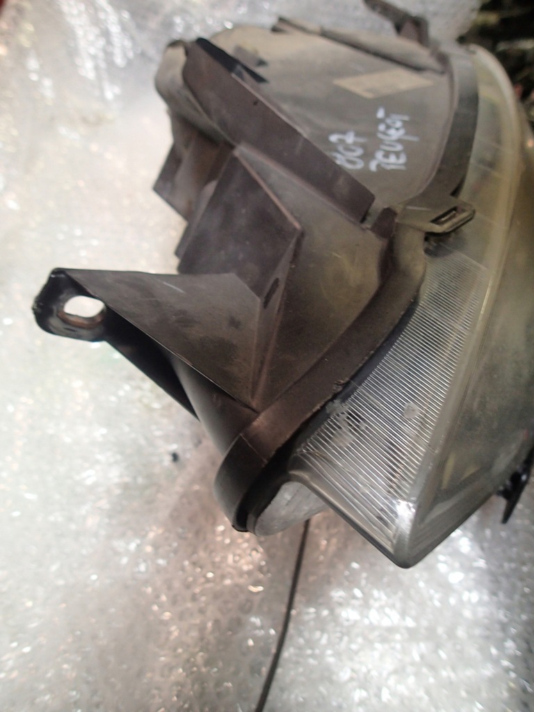 фото №8, Peugeot 807 лампа передняя левая ксенон