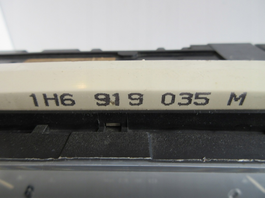 фото №10, Приборы счетчик vw golf iii vento дизель 1h6919035m