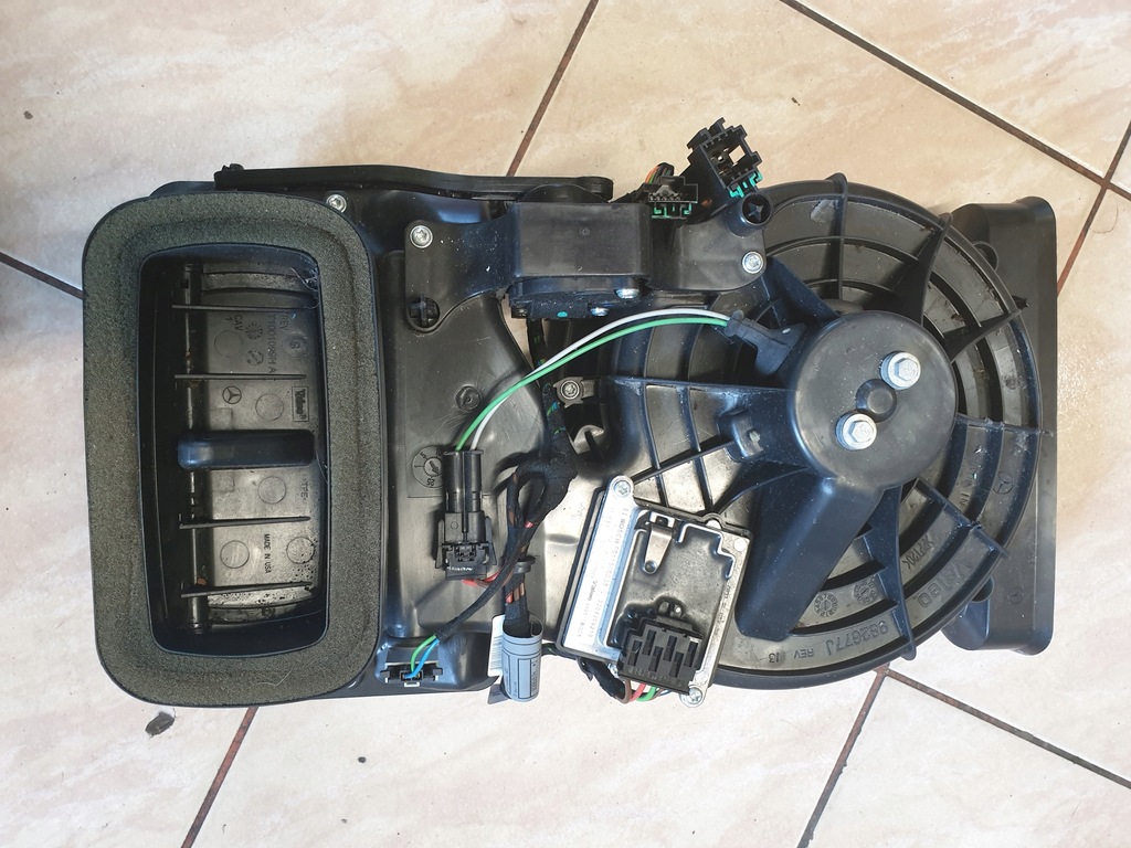 фото №1, Mercedes r w251 отопитель воздуходувка задняя