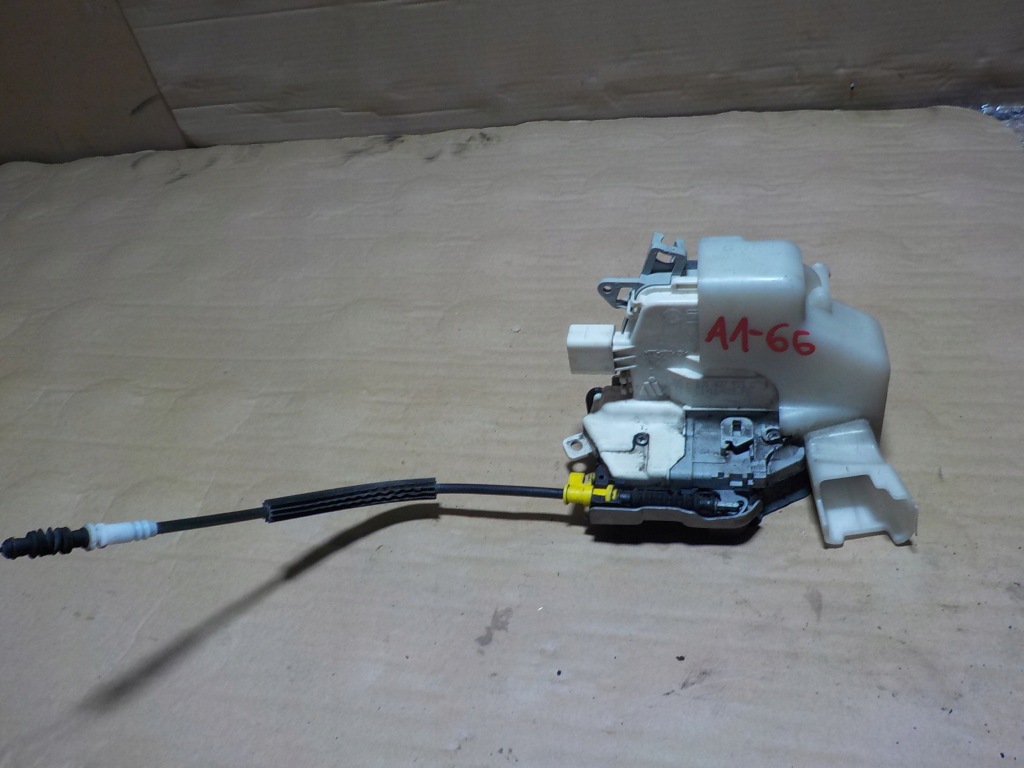 фото №1, Audi a1 замок дверь левый перед 8j1837015