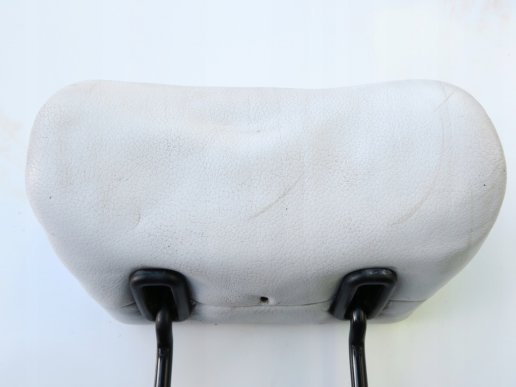 фото №3, Подголовник белый кожа peugeot 306 roland garros