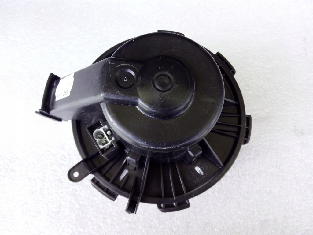 фото №1, Mercedes 906 sprinter вентилятор отопителя