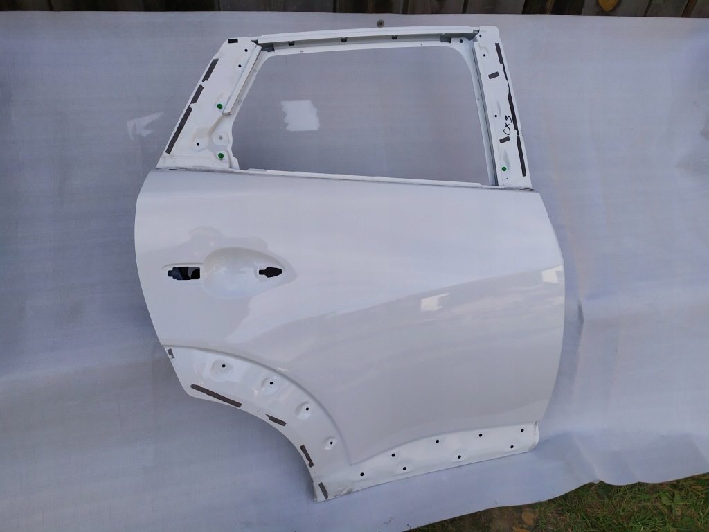 Купить Дверь задняя правый  mazda cx-3