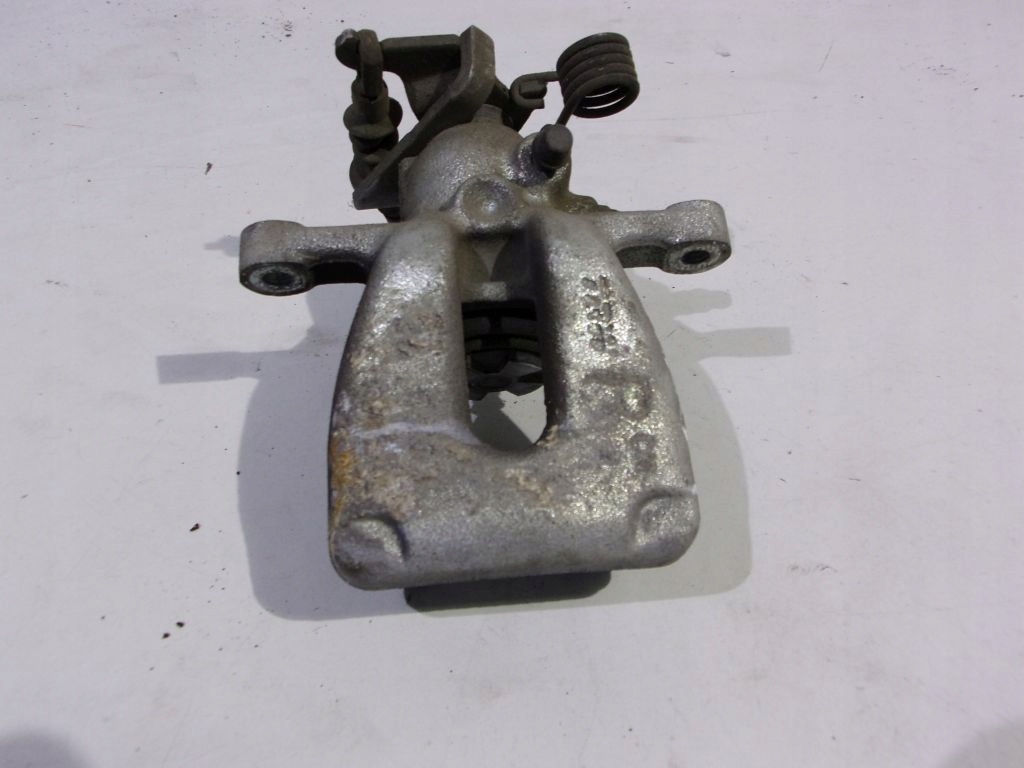 фото №1, Smart forfour '04 суппорт тормозной правый задняя