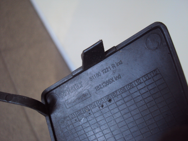 фото №4, Заглушка бампера перед renault clio iv